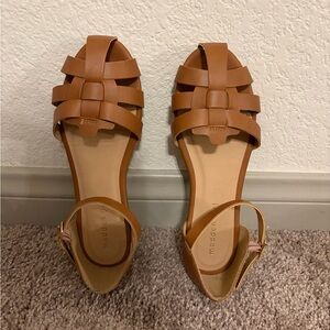 Steve Madden Tan Woven Sandals (Size 5 but fits more 6/6.5)